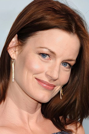 Laura Leighton photo