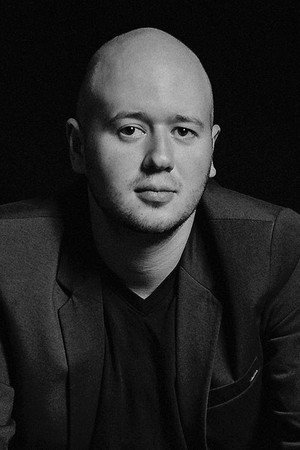 Photo of Manuel Del Valle from the Latest Netflix gallery