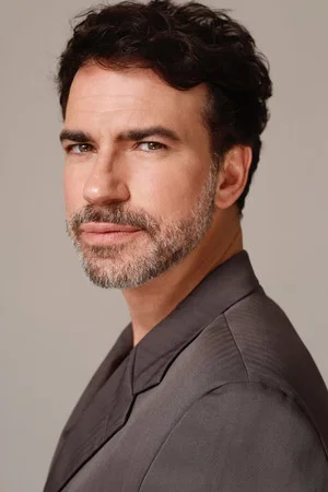 Photo of Daniel Tavares from the Latest Netflix gallery