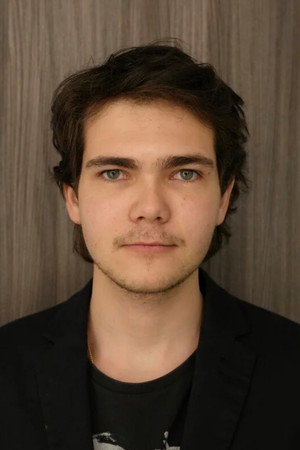 Photo of Daniel Karl from the Latest Netflix gallery
