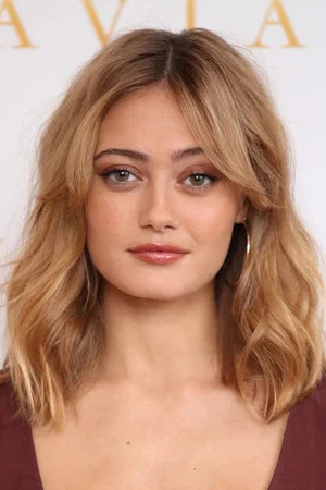 Photo of Ella Purnell from the Latest Netflix gallery