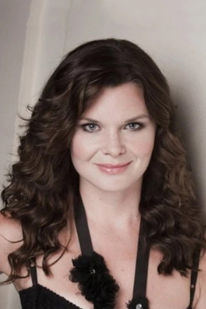 Heather Tom photo