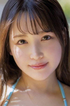 Photo of Shiori Minami from the Latest Netflix gallery
