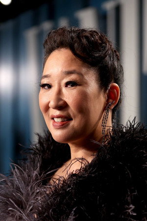 Sandra Oh photo