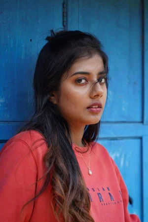 Photo of Akshaya Udhayakumar from the Latest Netflix gallery
