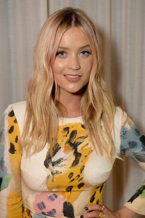 Photo of Laura Whitmore from the Latest Netflix gallery