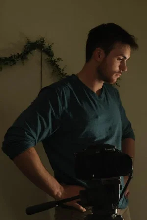 Photo of Cole Selby from the Latest Netflix gallery