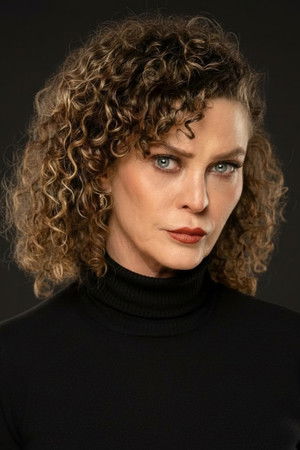 İpek Tenolcay photo