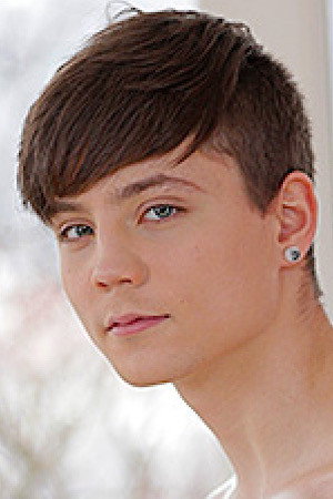 Photo of Jason Buell from the Latest Netflix gallery