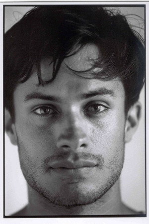 Gael García Bernal photo