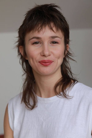 Photo of Lola Daniel from the Latest Netflix gallery