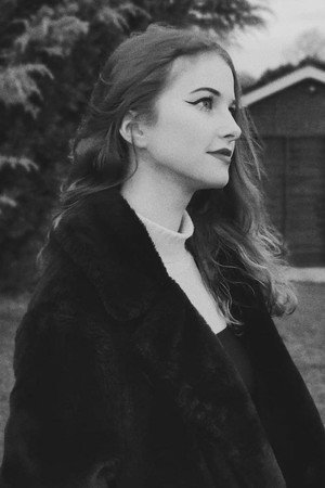 Photo of Mia Oz from the Latest Netflix gallery
