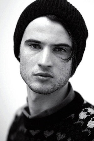 Tom Sturridge photo