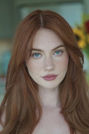 Photo of Kennedy Walsh from the Latest Netflix gallery