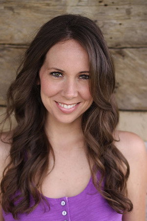 Photo of Lindsey Shope from the Latest Netflix gallery