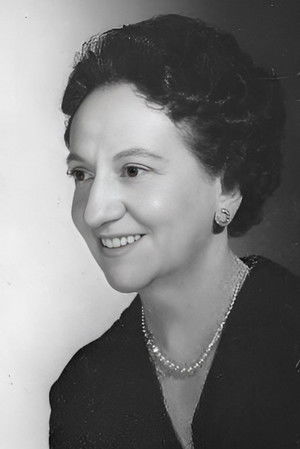 Julia Caba Alba photo