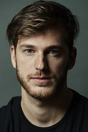 Photo of Manuel Vega from the Latest Netflix gallery