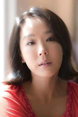 Kang Soo-youn photo
