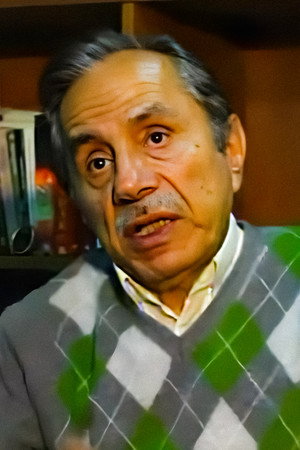 Photo of İrfan Ünal from the Latest Netflix gallery