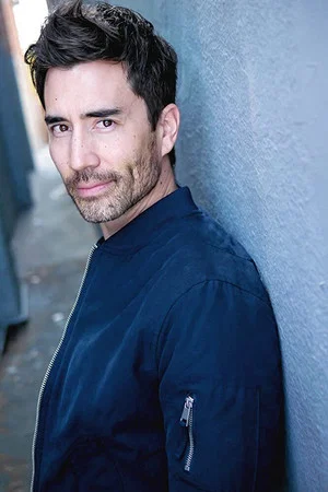 Photo of Andrew Roach from the Latest Netflix gallery