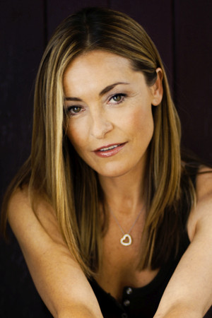 Amanda Donohoe photo