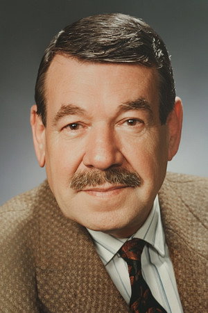 Turgut Özatay photo