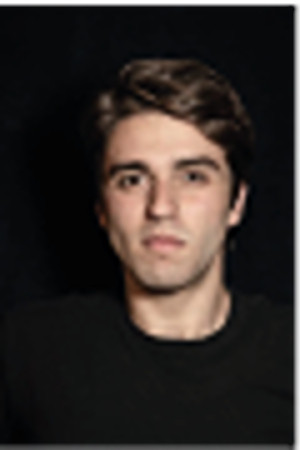 Photo of Pedro Leão from the Latest Netflix gallery