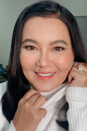 Lorna Tolentino photo