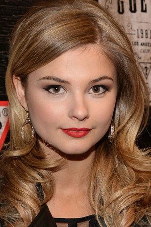 Stefanie Scott photo