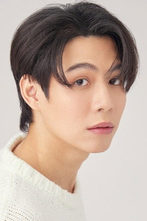 Kanaphan Puitrakul photo