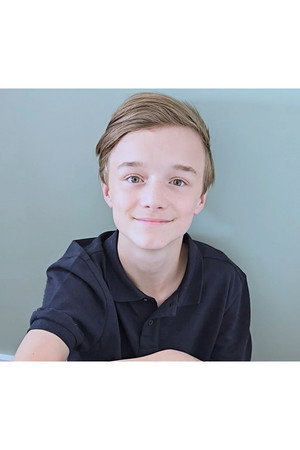 Photo of Elijah Fox from the Latest Netflix gallery