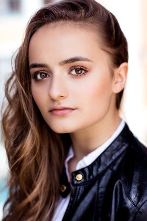 Photo of Kelly Sweeney from the Latest Netflix gallery