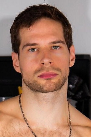 Photo of David Skylar from the Latest Netflix gallery