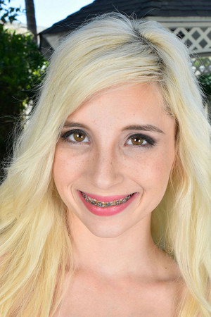 Photo of Piper Perri from the Latest Netflix gallery