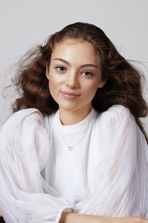 Photo of Carmel Laniado from the Latest Netflix gallery