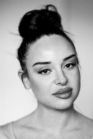 Photo of Eva Huault from the Latest Netflix gallery