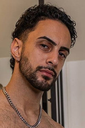 Photo of Zayda Zayn from the Latest Netflix gallery