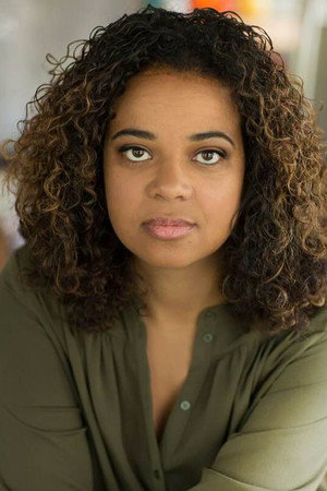 Anna Beaupré Moulounda photo