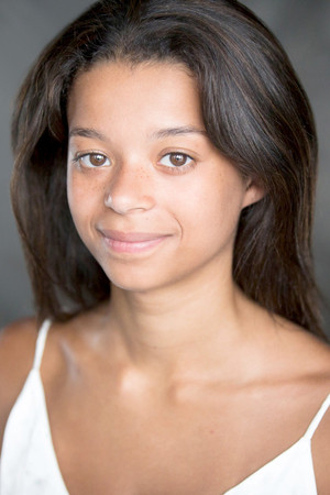 Photo of Phoebe Campbell from the Latest Netflix gallery