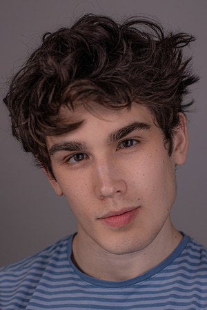 Photo of Michael Merlino from the Latest Netflix gallery