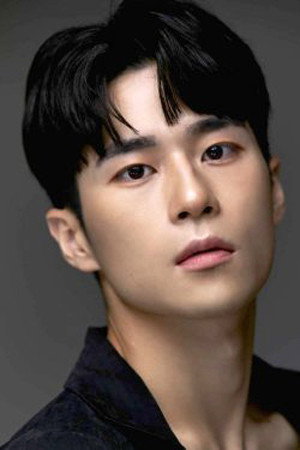 Photo of Hwang Min-hwan from the Latest Netflix gallery
