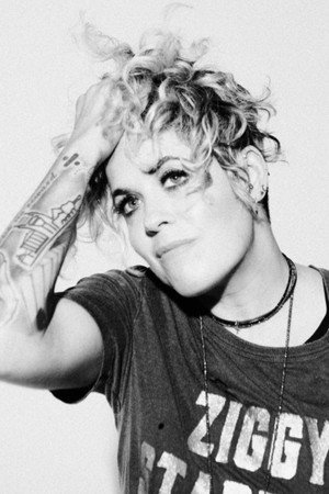 Photo of Amy Wadge from the Latest Netflix gallery