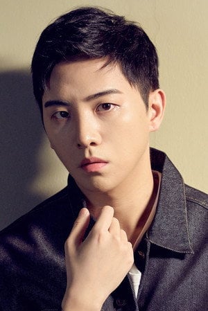 Photo of Kim Hyung-suk from the Latest Netflix gallery