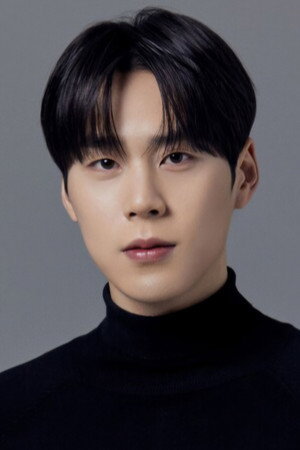 Photo of Lee Dong-won from the Latest Netflix gallery