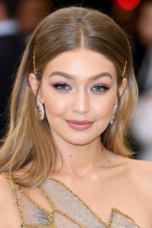 Gigi Hadid photo
