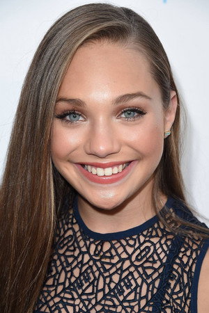 Photo of Maddie Ziegler from the Latest Netflix gallery