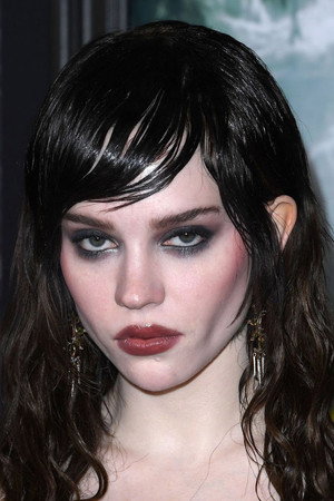 Sophie Thatcher photo