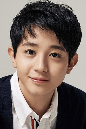 Photo of Jung Yoo-ahn from the Latest Netflix gallery