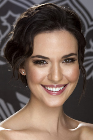 Odette Annable photo