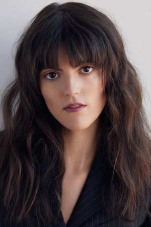 Photo of Elliot Frances Flynn from the Latest Netflix gallery